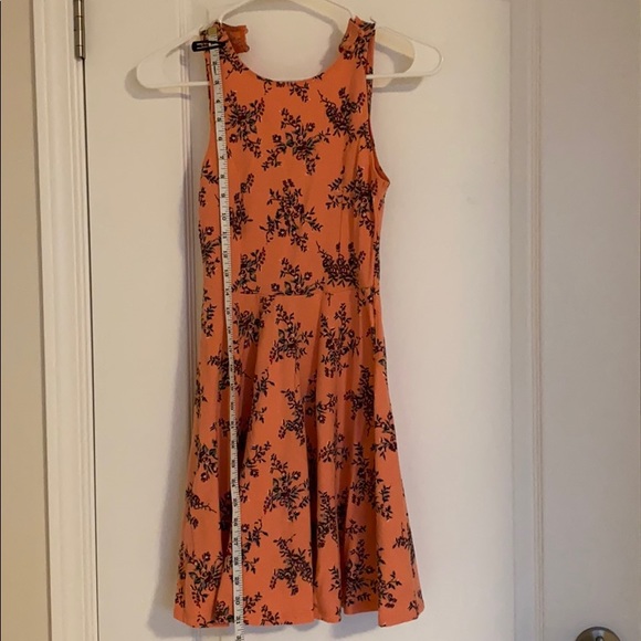 Dress - Picture 2 of 4